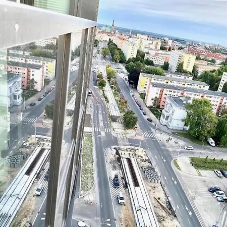 Hanza Tower Downtown 23 Pool & Jacussi